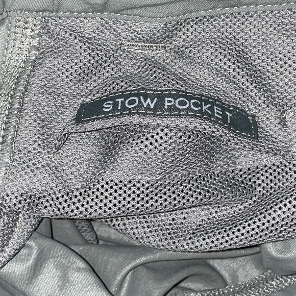 The North Face Women's Hiking Cargo Convertible Gray Nylon Zip Off Pants Sz 0 - Picture 3 of 10